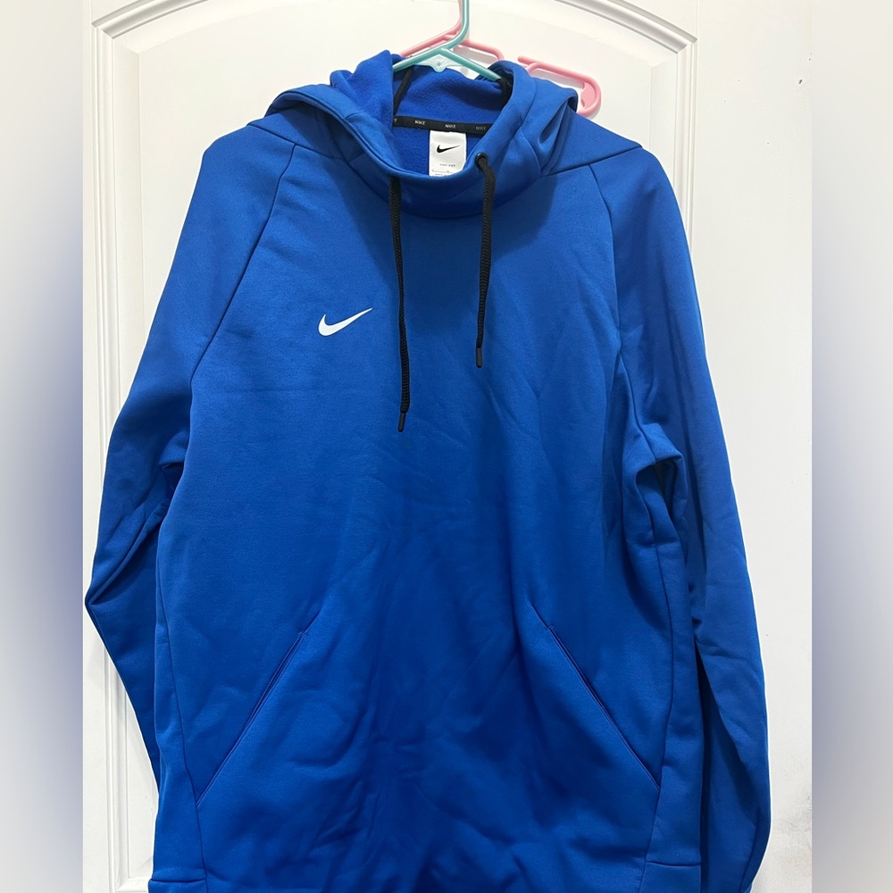 NWOT Mens Nike THERMA Hoodie - Royal Blue